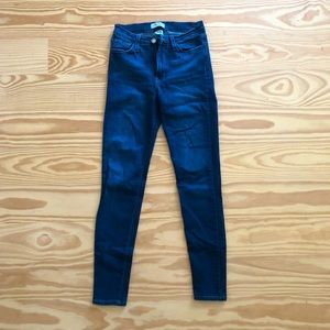 Women’s straight leg skinny jeans
